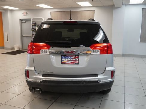 Used 2017 GMC Terrain SLE image 9