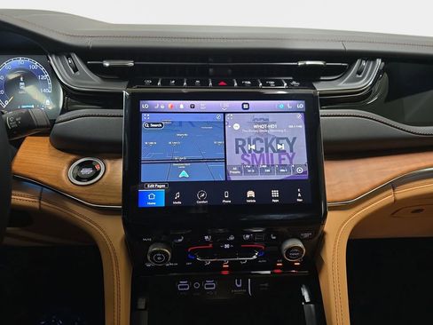 Used 2025 Jeep Grand Cherokee L Summit image 23