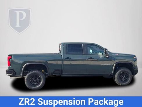New 2026 Chevrolet Silverado 2500 ZR2 w/ LPO, Dark Essentials Package AWD/4WD image 6