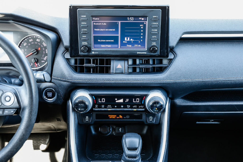 Used 2022 Toyota RAV4 XLE AWD/4WD image 19