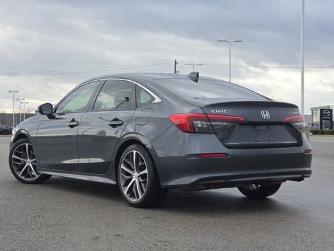 Used 2022 Honda Civic Touring image 17