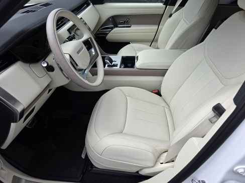 New 2026 Land Rover Range Rover Long Wheelbase SE AWD/4WD image 10