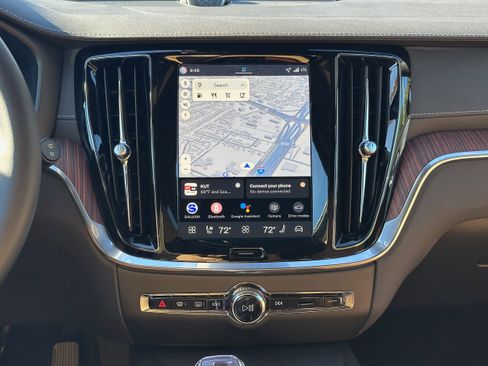 New 2026 Volvo V60 B5 Cross Country Ultra w/ Climate Package image 12