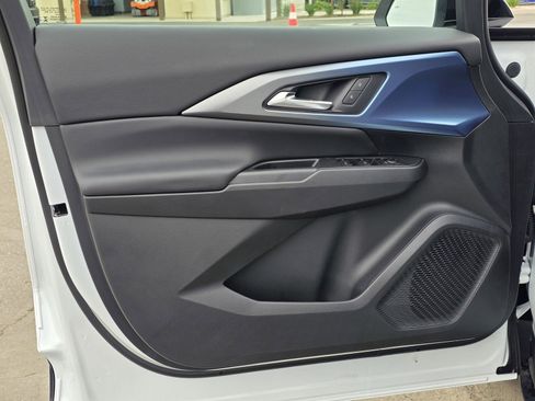 New 2026 Chevrolet Equinox EV LT image 19