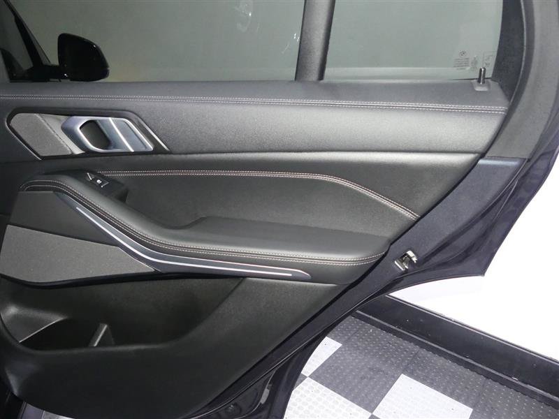 Used 2020 BMW X5 M50i w/ Premium Package AWD/4WD image 27