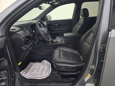 Used 2023 Chevrolet Traverse RS AWD/4WD image 17