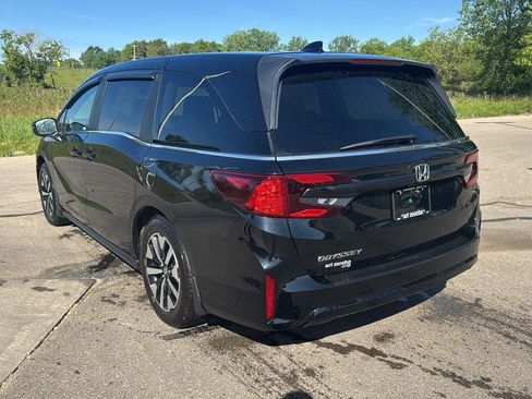 Used 2026 Honda Odyssey EX-L image 3