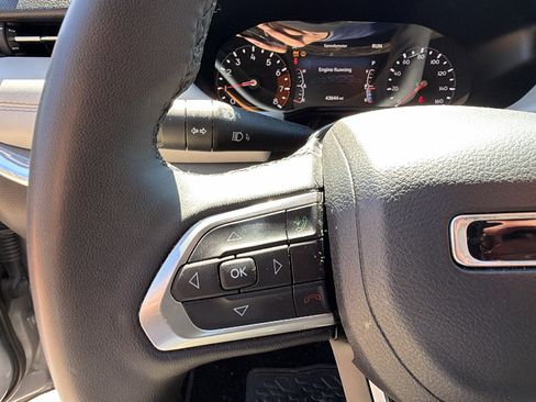 Used 2024 Jeep Compass Limited image 27