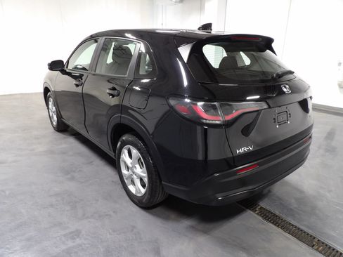 Used 2025 Honda HR-V LX image 7