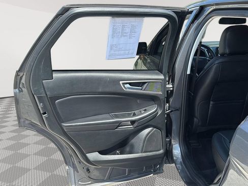Used 2024 Ford Edge SEL AWD/4WD image 16