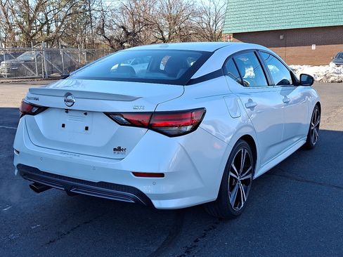 Used 2021 Nissan Sentra SR w/ SR Premium Package image 7