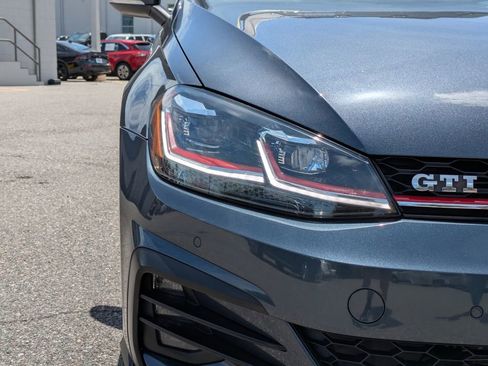Used 2018 Volkswagen GTI S image 10