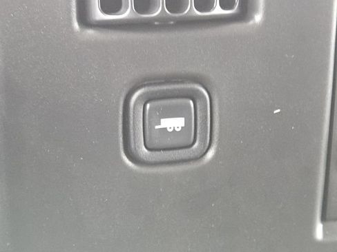New 2026 GMC Savana 2500 w/ Driver Convenience Package RWD image 4