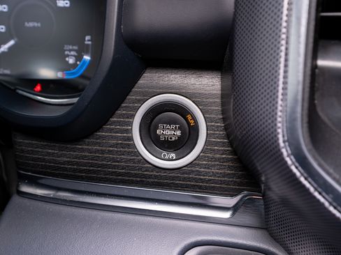 Used 2023 RAM 1500 Limited image 32