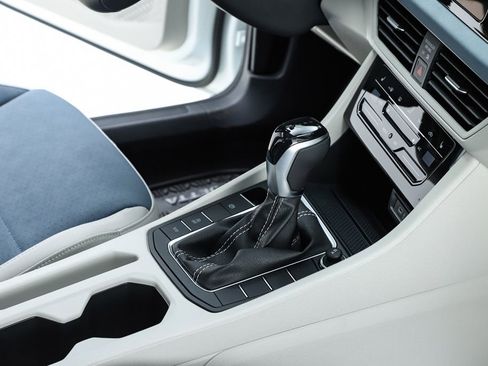 New 2026 Volkswagen Jetta SE image 70