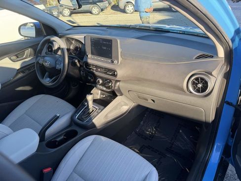 Used 2023 Hyundai Kona SEL image 11