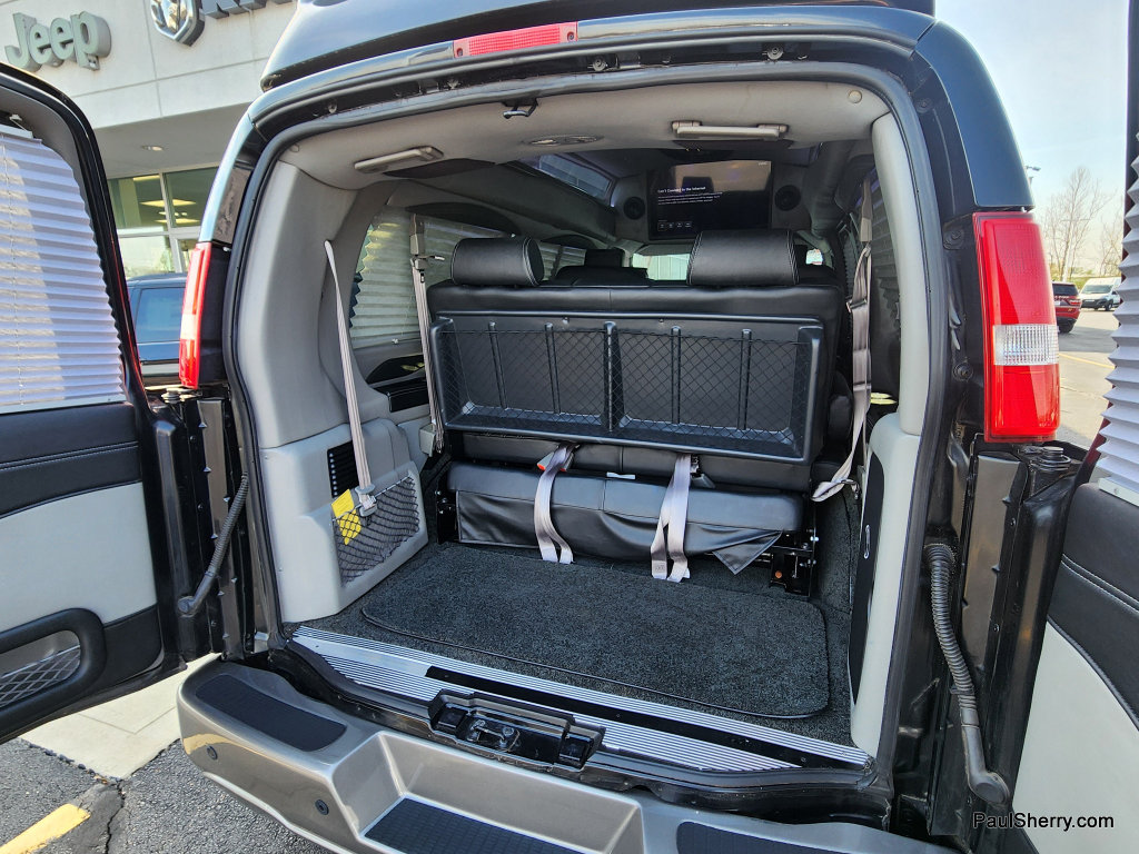 Used 2021 Chevrolet Express 2500 LS w/ Enhanced Convenience Package RWD image 20