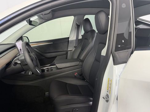 Used 2024 Tesla Model Y Long Range image 20