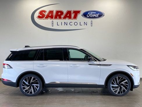 New 2026 Lincoln Aviator Reserve AWD/4WD image 30