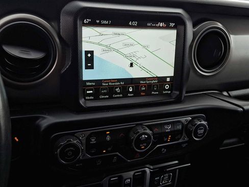 Used 2022 Jeep Wrangler Unlimited Sport AWD/4WD image 17