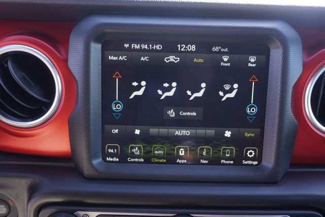 Used 2022 Jeep Gladiator Rubicon w/ LED Lighting Group AWD/4WD image 33
