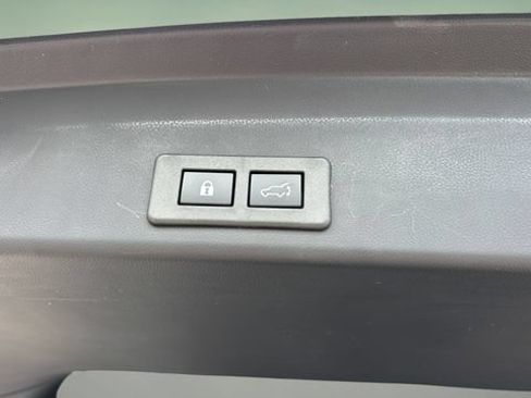 Used 2026 Subaru Ascent Limited AWD/4WD image 35