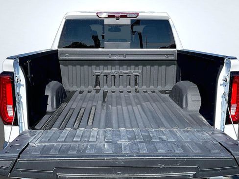 Used 2023 GMC Sierra 1500 Denali AWD/4WD image 5