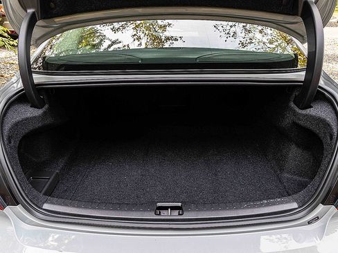 Used 2024 Volvo S60 B5 Plus image 24