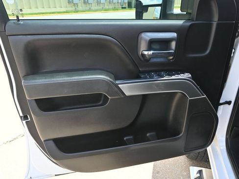 Used 2019 Chevrolet Silverado 3500 LT AWD/4WD image 12