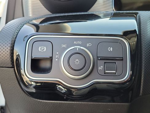 Used 2019 Mercedes-Benz A 220 A 220 image 27