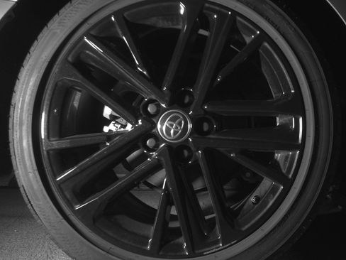 Used 2025 Toyota Camry SE image 15