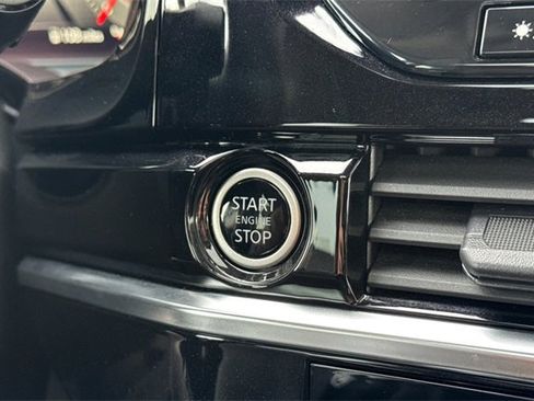 Used 2023 Nissan Pathfinder Platinum image 28