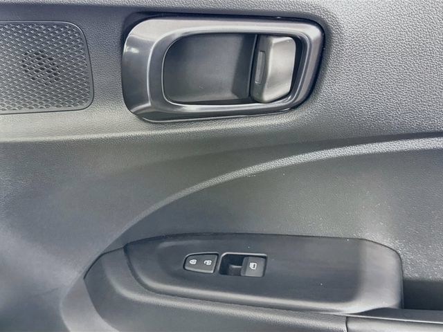 Certified 2024 Hyundai Venue Limited FWD image 36