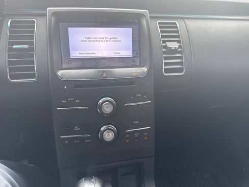 Used 2019 Ford Flex SEL w/ Equipment Group 202A FWD image 9