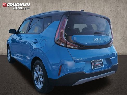 Used 2023 Kia Soul S image 5