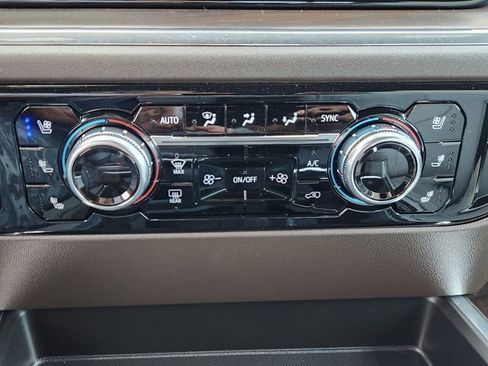 Used 2025 GMC Sierra 1500 SLT w/ SLT Premium Plus Package image 16