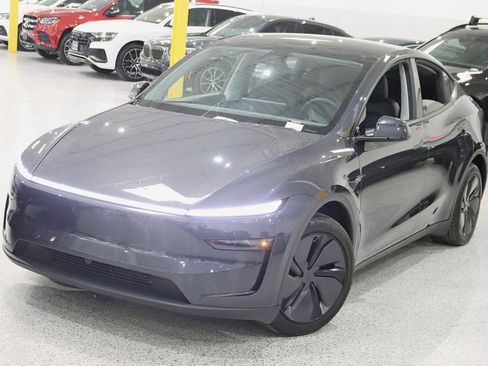 Used 2026 Tesla Model Y Long Range AWD/4WD image 5