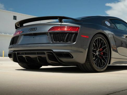 Used 2018 Audi R8 V10 RWD image 84