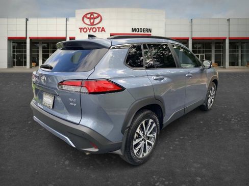 Certified 2025 Toyota Corolla Cross XLE w/ Convenience Package AWD/4WD image 5