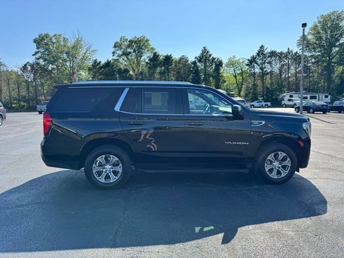 Used 2022 GMC Yukon SLE image 5