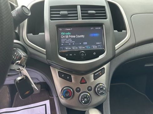 Used 2014 Chevrolet Sonic LT image 18
