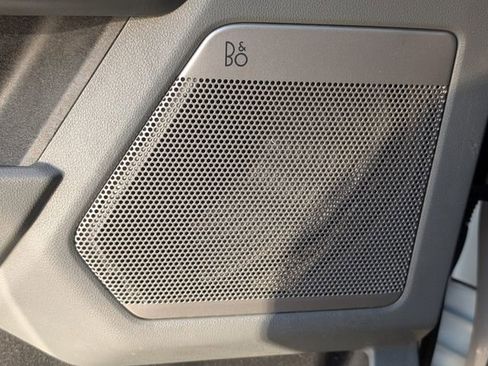 Used 2023 Ford F150 Lariat w/ Trailer Tow Package image 41