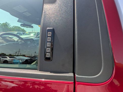 Used 2016 Ford F150 XLT w/ Trailer Tow Package RWD image 12