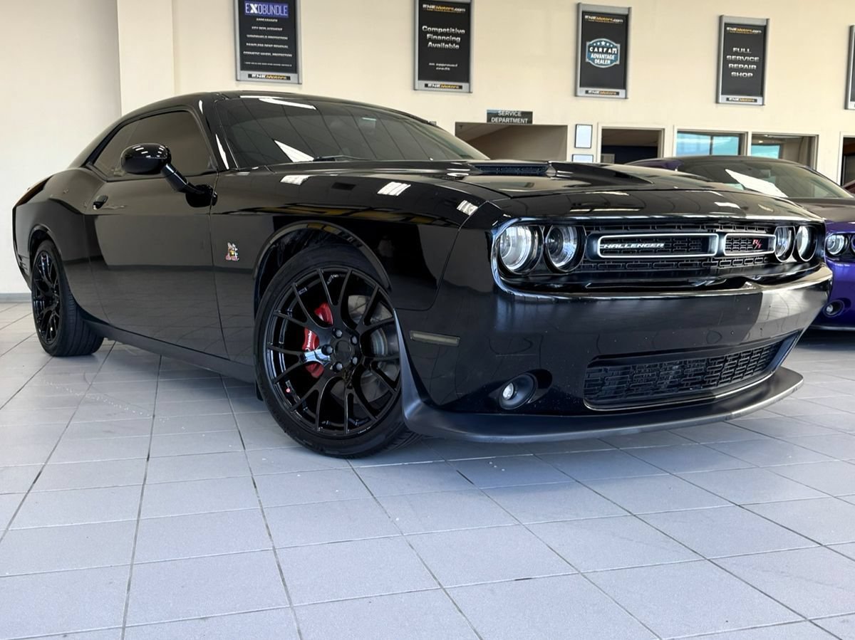 Used 2016 Dodge Challenger R/T Scat Pack RWD image 10