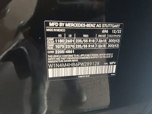 Used 2023 Mercedes-Benz GLB 250 GLB 250 image 24