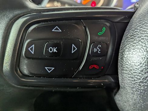 Certified 2018 Jeep Wrangler Sport image 23