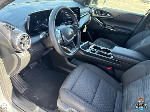 Used 2026 Chevrolet Equinox LT image 19