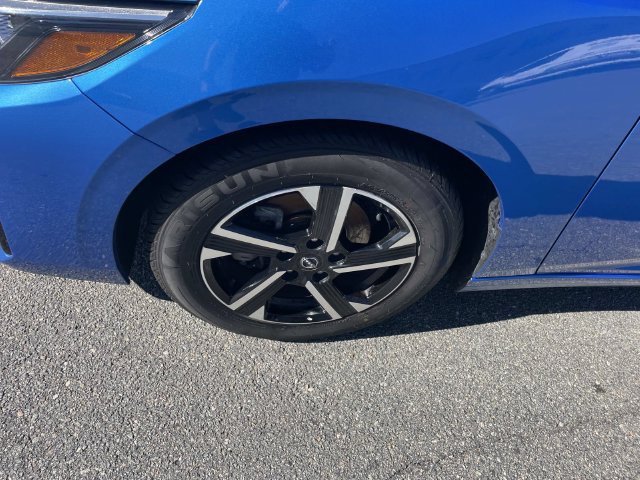 Used 2024 Nissan Sentra SV FWD image 12