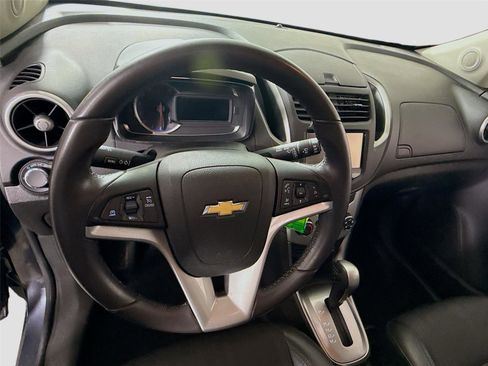 Used 2016 Chevrolet Trax LT w/ LT Convenience Package image 5