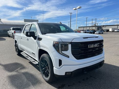 New 2026 GMC Sierra 1500 Elevation w/ Elevation Premium Package AWD/4WD image 7
